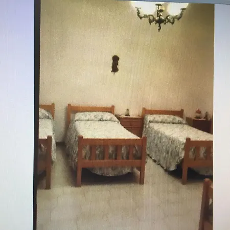 Casa Vacanze Daniela Torre Suda